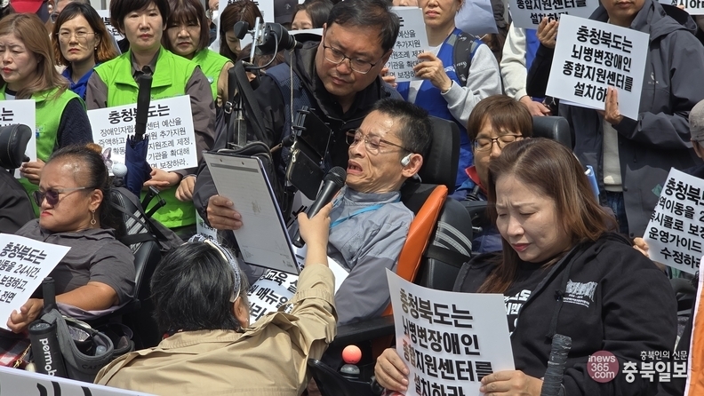 <4·20 장애인의 날>"아파도 병원 한번 가기 힘들어요"