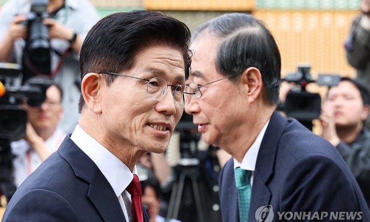 국힘 대선후보 교체되나…김문수 취소·한덕수 재선출 돌입