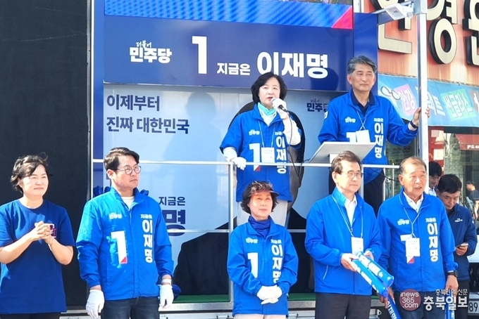 추미애, 남부 3군서 '골목골목 경청 유세'